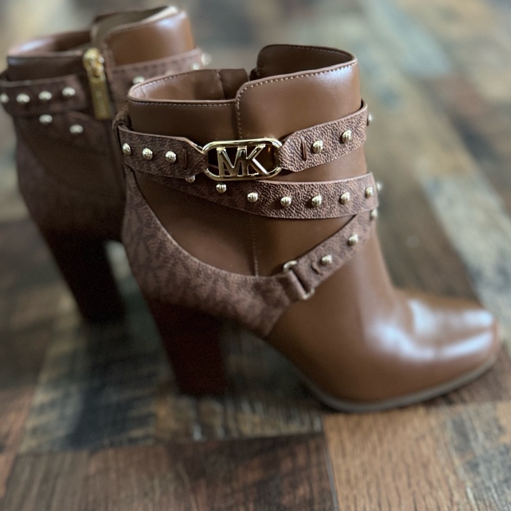 Michael Kors Brown Leather Studded Ankle Boots - Picture 2 of 9